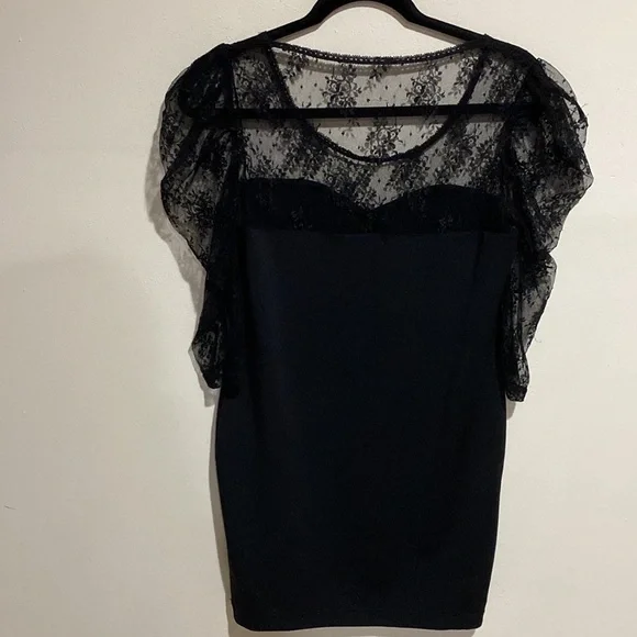FOREVER 21 BODY-CON BLACK DRESS WITH PUFFY LACE SLEEVES - Picture 3 of 4